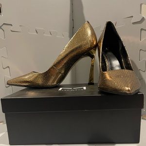 Marc Fisher Sassie Heels in Bronze/Gold size 11